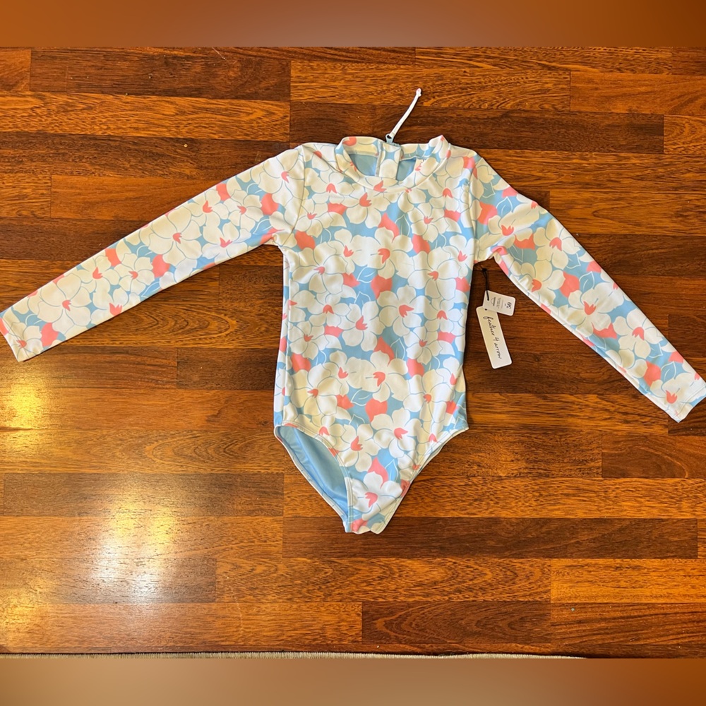 Feather 4 Arrow Size 12 Girls one piece